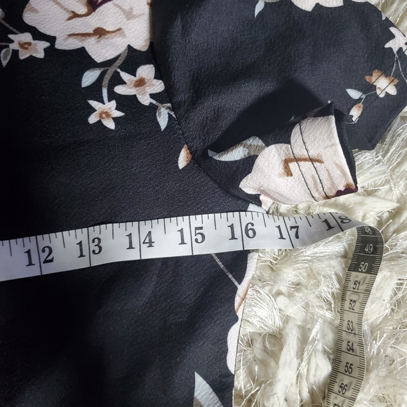 Floral shirt - Picture 6 of 8